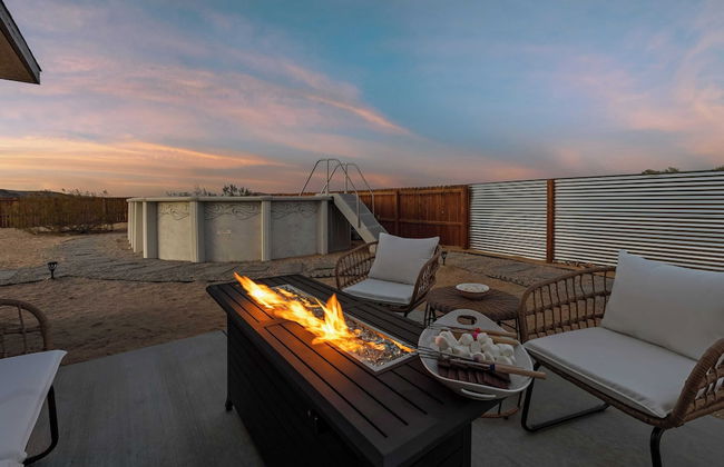 Casa De Kota by Avantstay Pool, Firepit, & Games Secluded & Chic - Photo 3