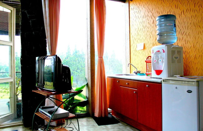 De Villa Istana Bunga by HouseinBandung - Photo 9