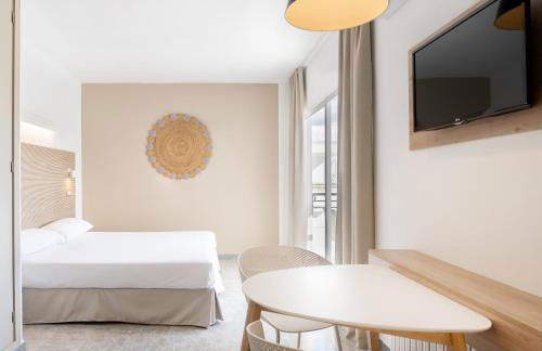 Sol Lunamar Palmanova Apartamentos - Adults Only - Photo 66