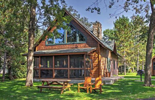 Alluring Nisswa Cabin on Gull Lake with Fireplace! - Foto 1