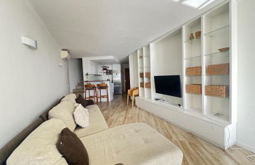Apartamento Frente al Canal con Terraza y Vistas al Mar - Foto 40