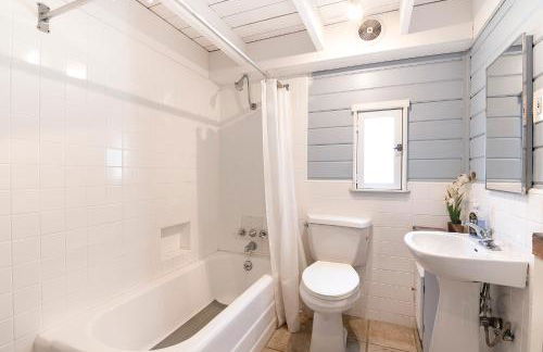 Beautiful Large 3 Bedroom 2 Bath Plus Pool and Jacuzzi - Foto 44