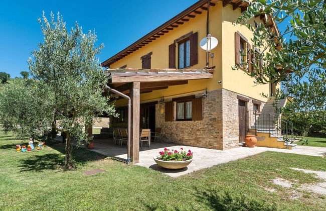 Villa in Piandimeleto With Pool & Sauna - Foto 39