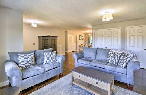 Lakefront Kingsport Home with Private Hot Tub! - Foto 12