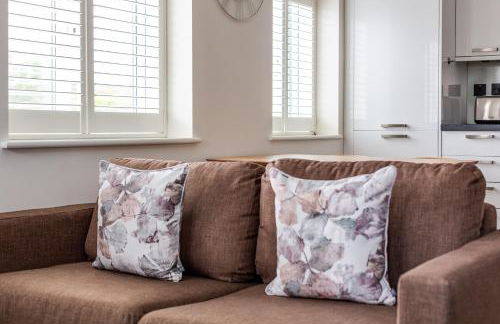 Apt , city centre, up to 5 guests, free pkg , Perfect for long stays - Foto 12