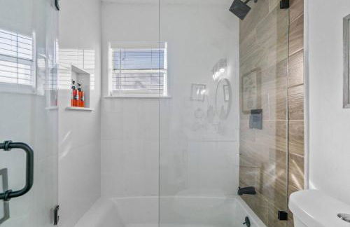 Modern 4BR South Tampa Home Yard Near the Bay - Foto 12