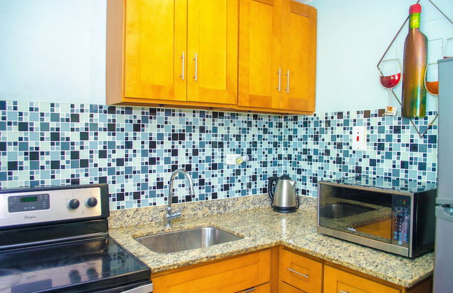 Centrally located Oakland Guest Apartment I - Photo 7