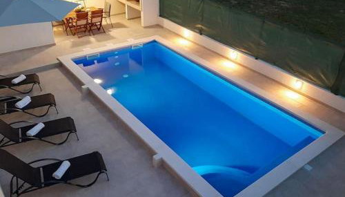Apartment Renata + PRIVATE swimming pool in SPLIT - Foto 2, sunbed