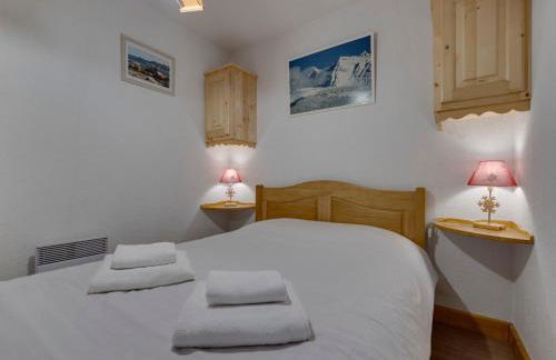 Appartement chaleureux avec balcon et parking privé - FR-1-690-26 - Foto 7