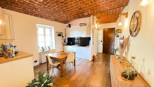 Bricks House - Photo 5