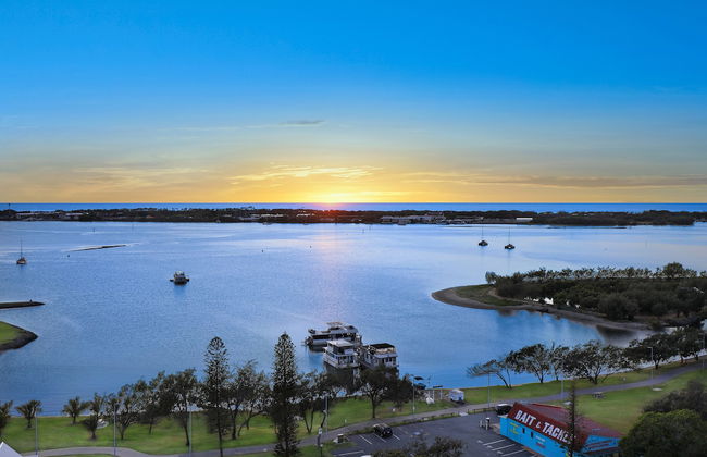 Palmerston Tower on Southport Broadwater - Foto 36