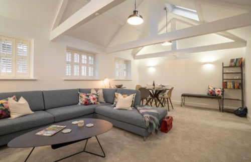 Contemporary Home by LetMeStay - Foto 1