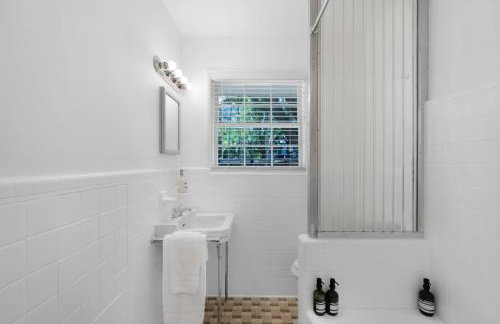 Memory Lane Cozy Home with Pool Lush South Miami - Foto 33