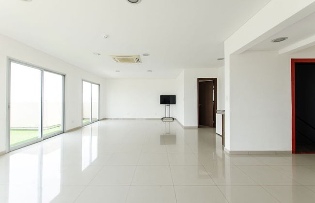 Modern 1 BR Apartment - Photo 24