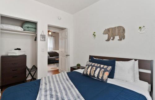 3 bedroom *Downtown* with Firepit - Foto 18