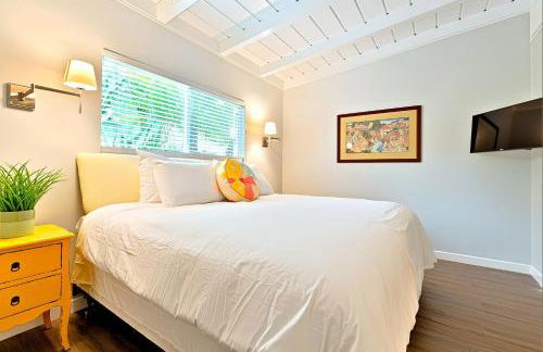 Shores Perfection - Spa, AC, Pet Friendly, Parking, Fire Pit & Massive Private Yard! - Foto 60