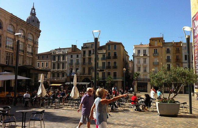 Private Tagestour nach Narbonne, Gruissan und Lagrasse. Von Carcassonne. - Foto 12