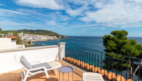 Precioso apartamento en primera línea de mar en Calella de Palafrugell - Foto 4