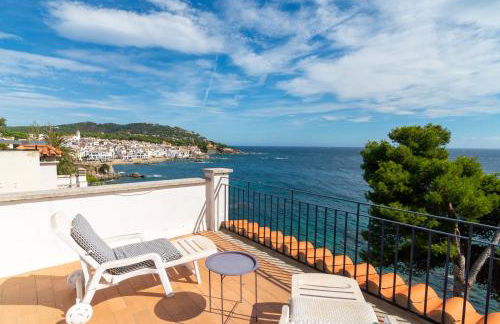 Precioso apartamento en primera línea de mar en Calella de Palafrugell - Foto 4