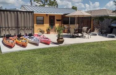 Lemon Bay Cottage in Historic Englewood Village - Foto 1