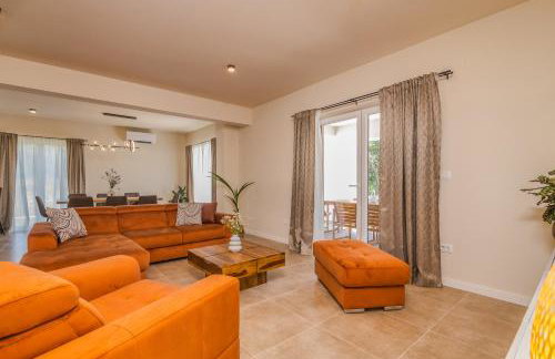 Villa surrounded by nature - Photo 41