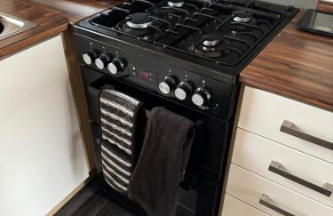 Lovely Serenity 1 and gorgeous Serenity 2 are 3 bedroom 2 bathroom caravans - Foto 10