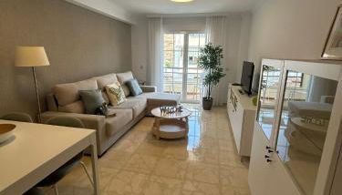 Precioso Apartamento en primera linea de playa con terraza muy luminoso - Caleta del Puerto - Photo 3