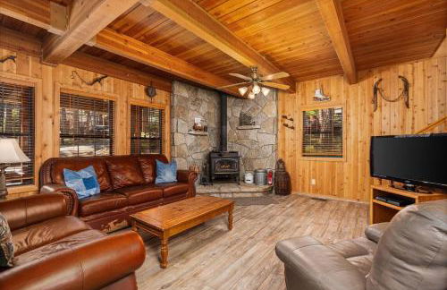 Toste Cabin- Spacious 3BR Cabin in East Village! - Foto 13