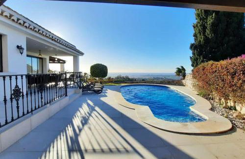 La Escala - 6 bedroom villa with pool - Photo 14