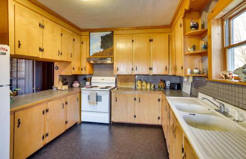 Altmar Vacation Rental about 4 Mi to Salmon River! - Foto 16
