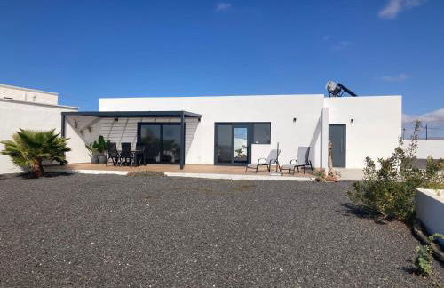 Villa Chona - Photo 1