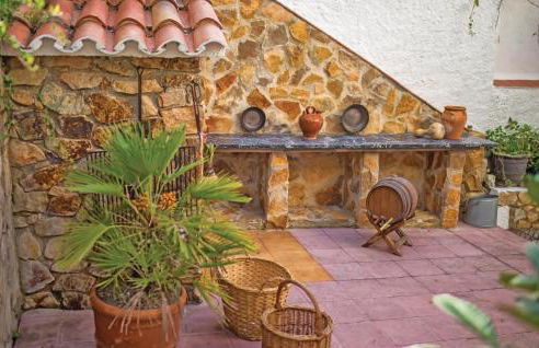 Cozy Home In Palafolls - Foto 16