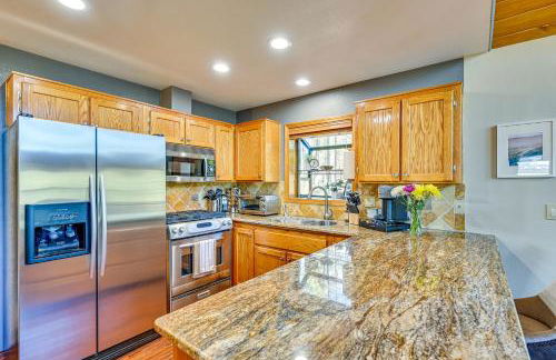 Furnished Deck and Forest Views Pine Retreat! - Foto 7