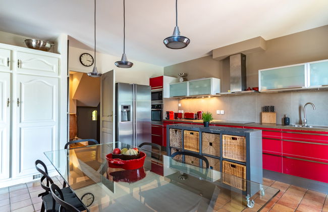 3 bedroom House in Bormes-les-Mimosas with private pool and garden - Photo 10