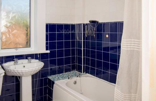 Private Entrance GF 2 bed flat near Renfrew Centre - Pass the Keys - Foto 74