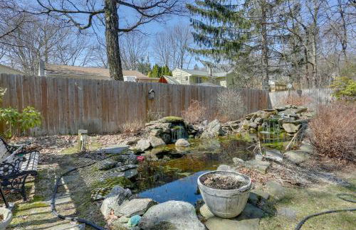 Milford Family Home with Koi Pond and Porch! - Foto 32