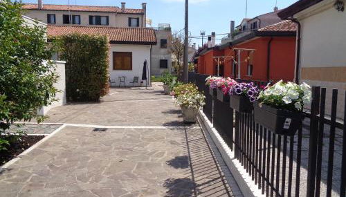 Appartamenti C&M Al Cortile vicino Venezia e Aeroporto VCE - Photo 3, Garden