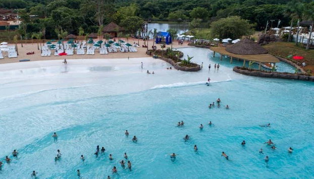 Excursión al parque acuático Blue Park - Foto 4, Piscina de olas del Blue Park