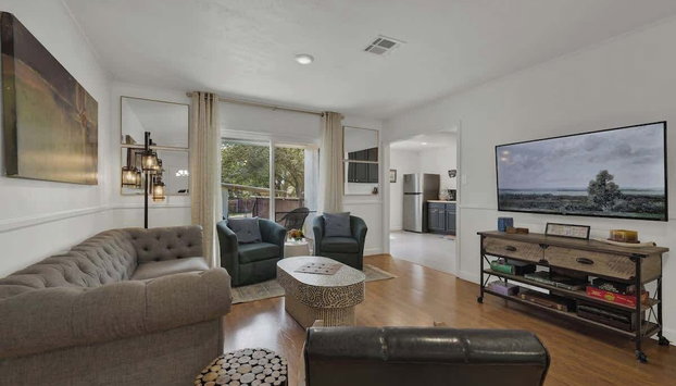 Elegant and Stylish Glenmoor Abode - 5 min to Town - Foto 2, Profilbild