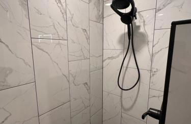 DWELL in Alaska "BIGGER" Unit o - Foto 24