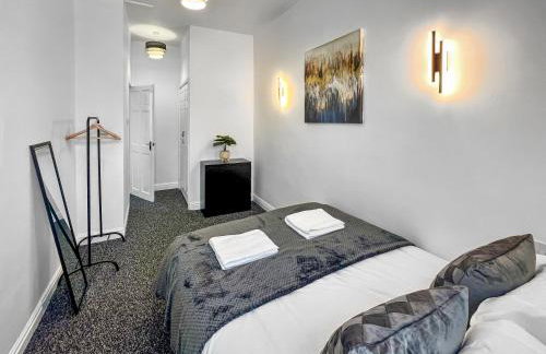 Stylish House Near Hospital with Free Parking - Foto 44