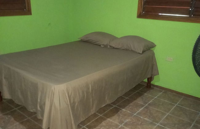 Deano's Cottages - Photo 19