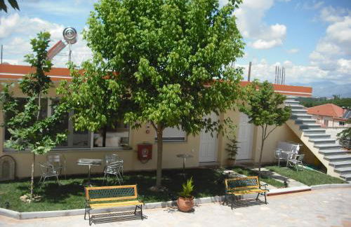 Anestis Studios - Photo 44