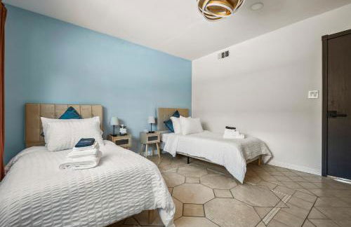 Luxury 6BR Retreat Fast WIFI, Dedicated Workspaces - Foto 20