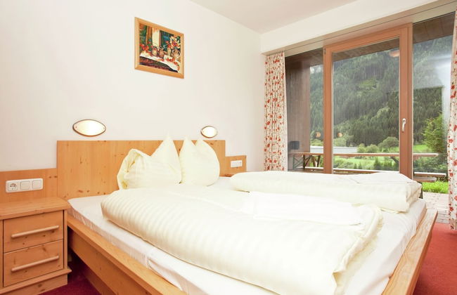 Chalet in Konigsleiten Near Ski Lift - Photo 4