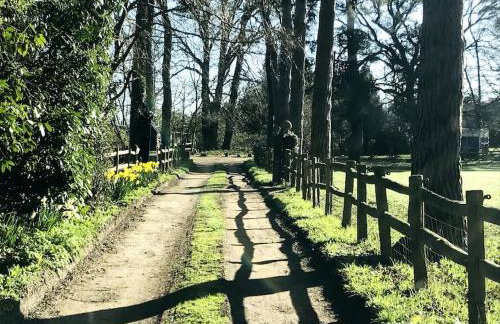 Sissinghurst Stables A comfortable country home in the Garden of England and just one hour from London - Foto 33