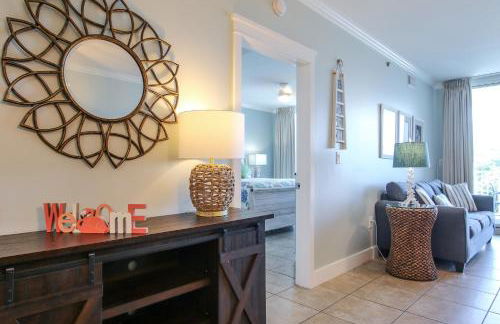 Gorgeous Overlooks The Courtyard in Classic Coastal Style Waterscape C400 - Foto 12