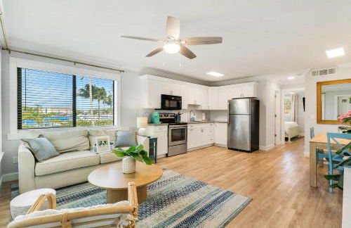 Sailfish Suites 7 - Waterfront Lodging - Photo 8