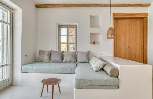 Lil Paros Luxury suites - Photo 63