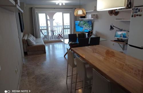 Apartamento de Calidad en Almerimar con Excelente Vista al Mar y buena Ubicacion - Foto 2